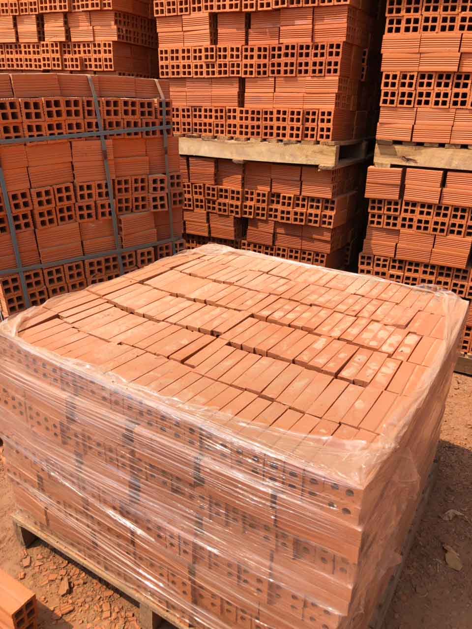 gạch xây nhà giá rẻ